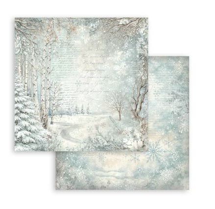 Stamperia doppelseitiger Scrapbooking-Bogen – White Christmas verschneiter Wald